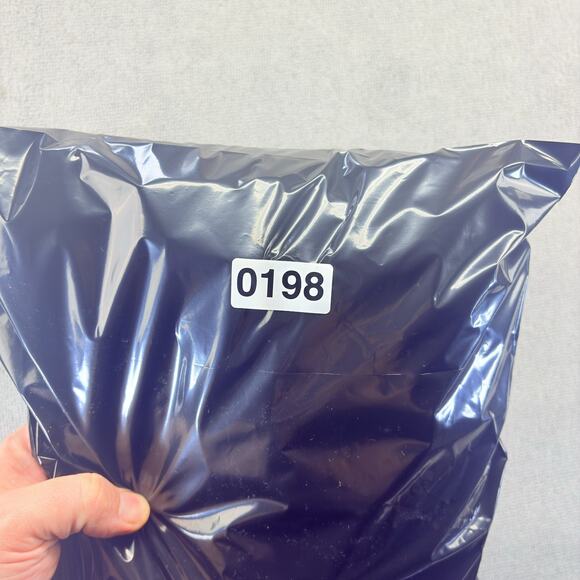 Levi's 505 Jeans Mens 36x34 Blue Denim Regular Fit Straight Leg Mid-Rise Zip Fly - Picture 8 of 8